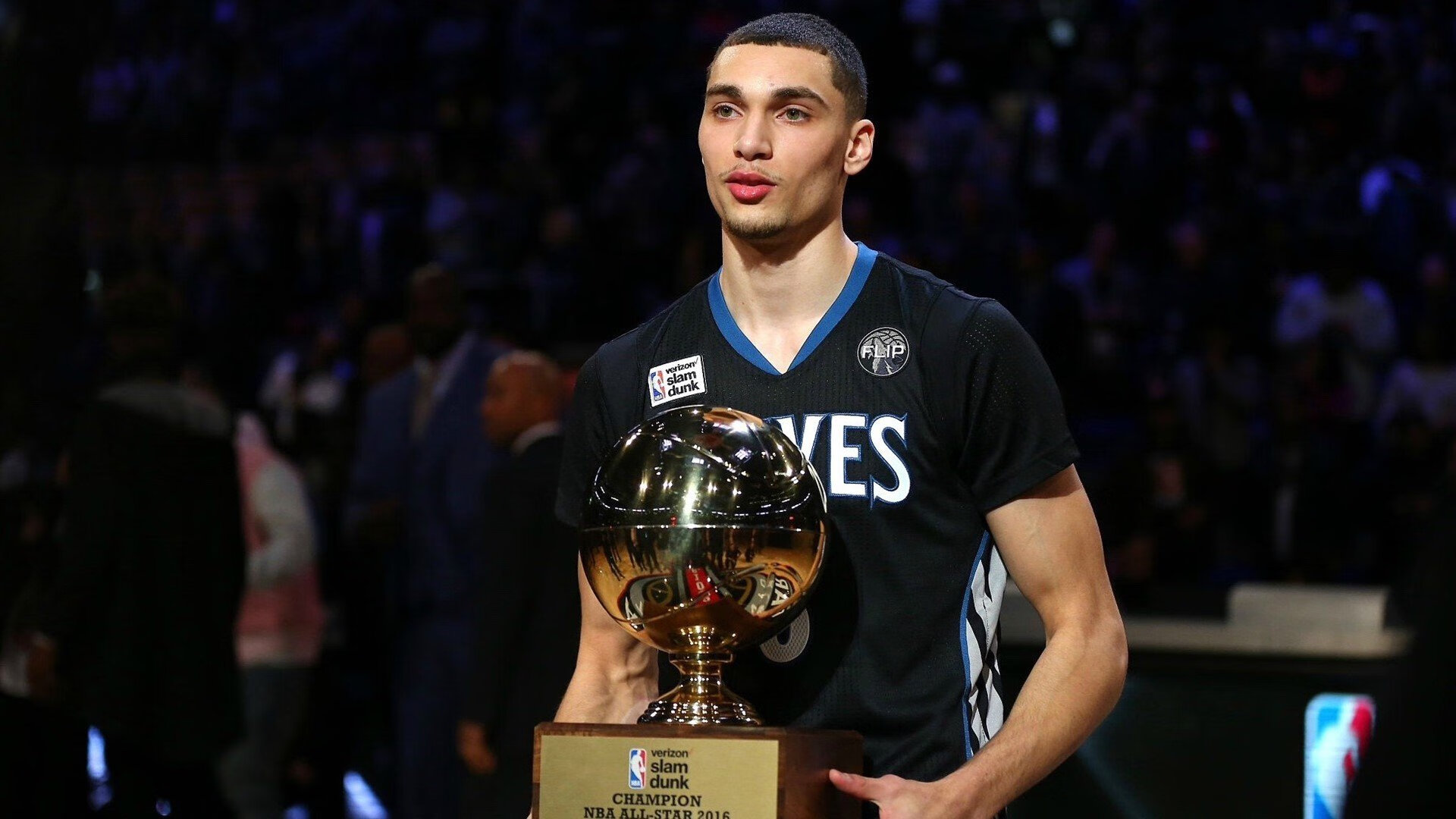 _骑士年轻核心爆发,球队未来无限光明_,骑士队员名单及照片