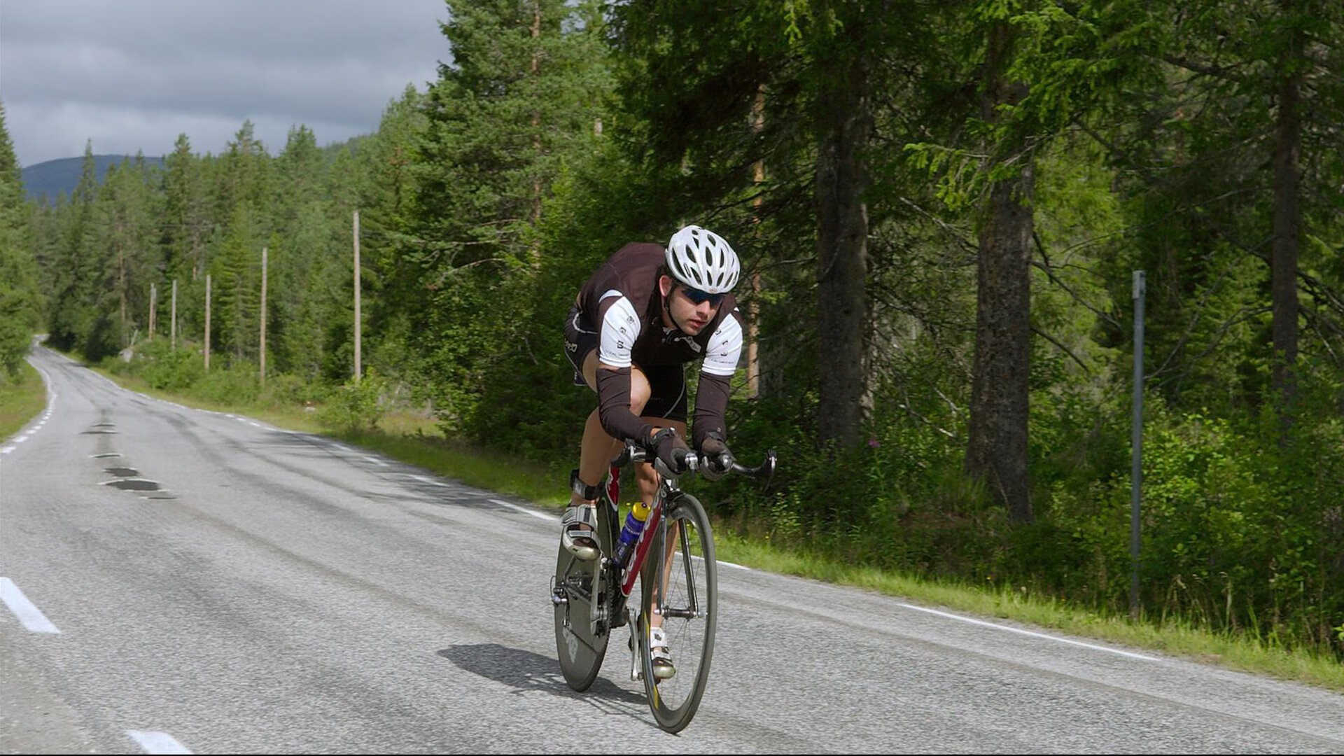 世界空中飞人表演大赛，空中运动的视觉盛宴，空中飞人是什么玩法